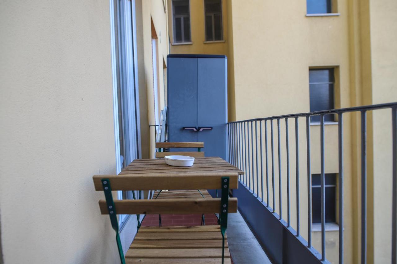 Central Apartment Close To Food And Shopping Bologna Kültér fotó